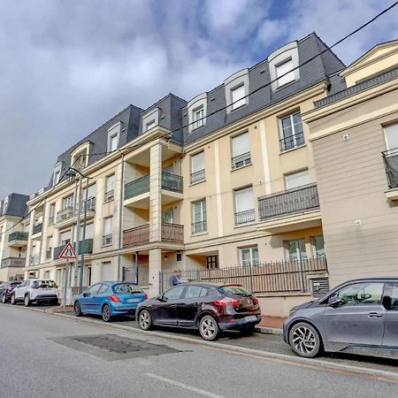 Le Curie - Saint Cyr Apartment Bagian luar foto