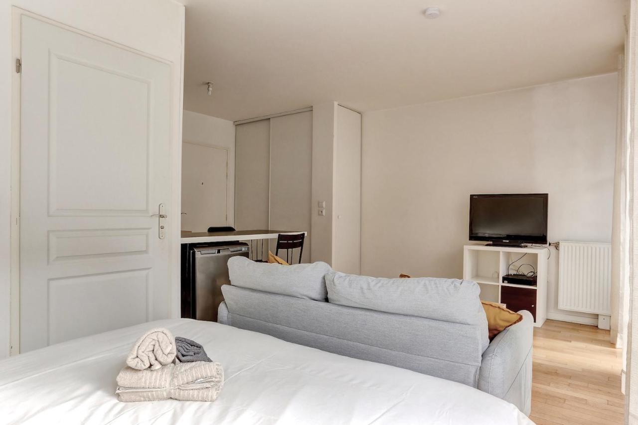 Le Curie - Saint Cyr Apartment Bagian luar foto