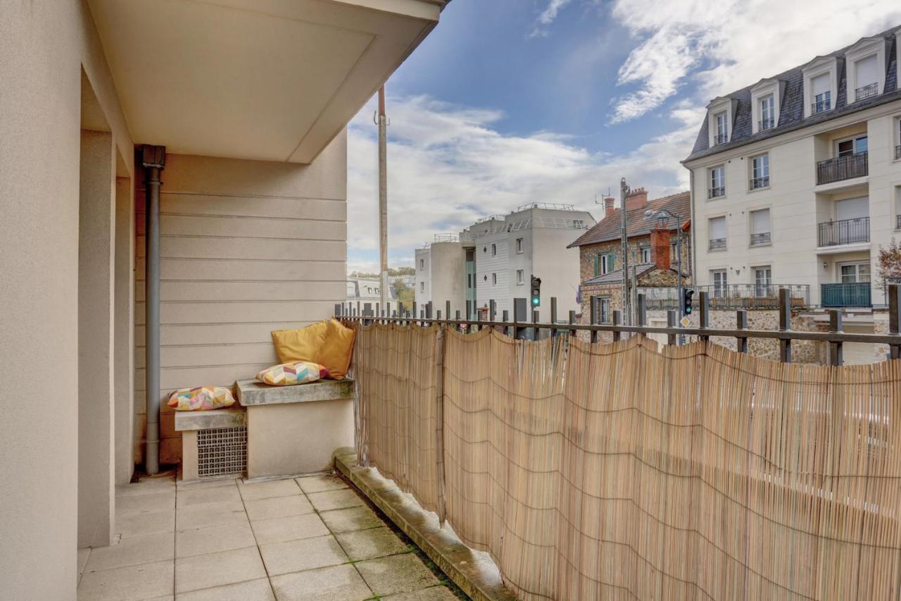Le Curie - Saint Cyr Apartment Bagian luar foto