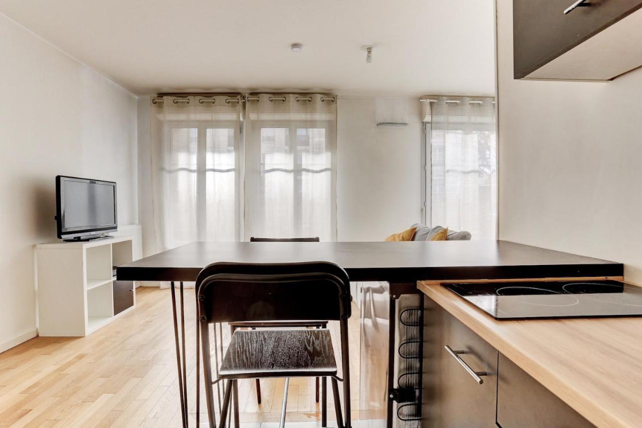 Le Curie - Saint Cyr Apartment Bagian luar foto