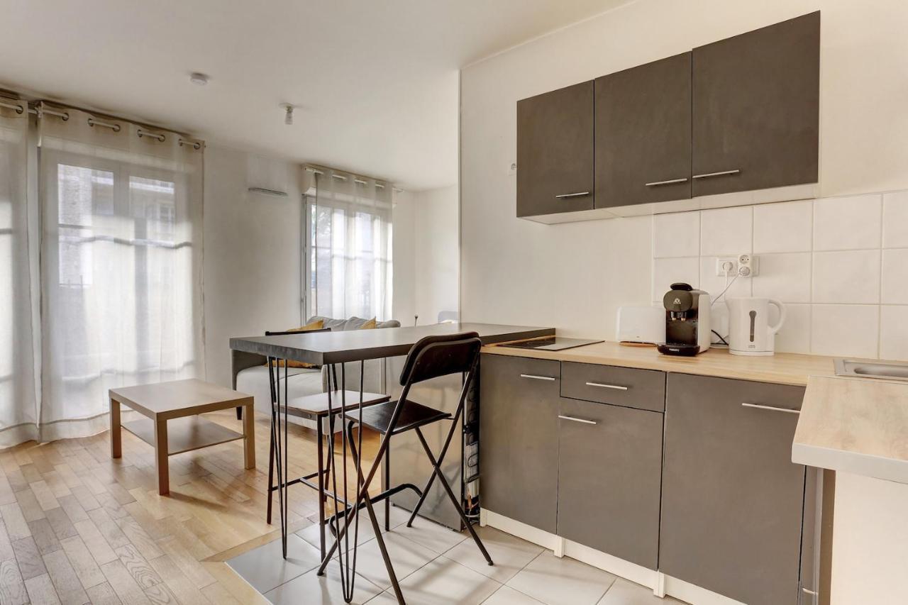 Le Curie - Saint Cyr Apartment Bagian luar foto