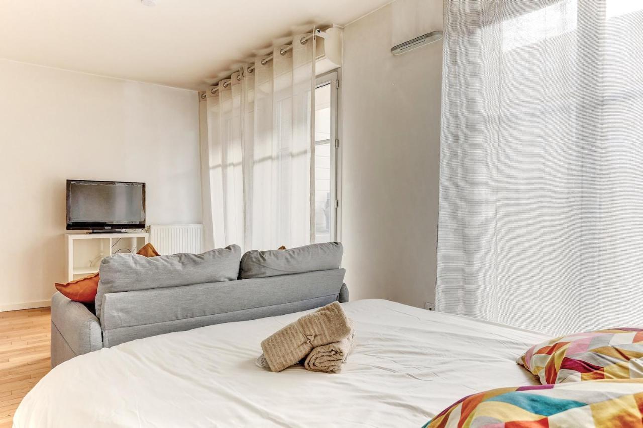 Le Curie - Saint Cyr Apartment Bagian luar foto